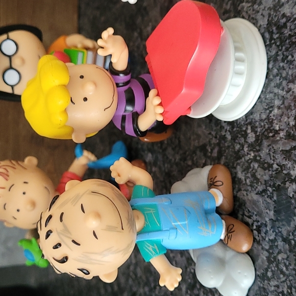 PEANUTS Just Play - Set of 10 Peanuts Characters - Picture 7 of 10